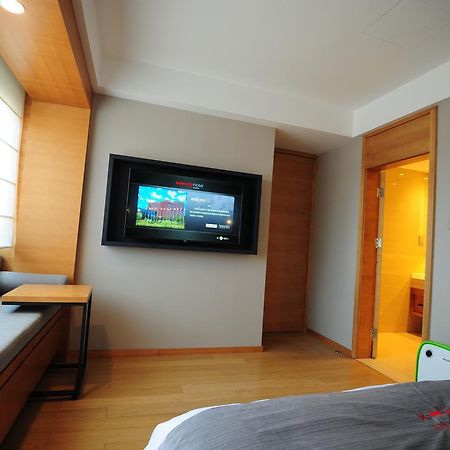 Intercity Hotel Qingdao Eksteriør billede